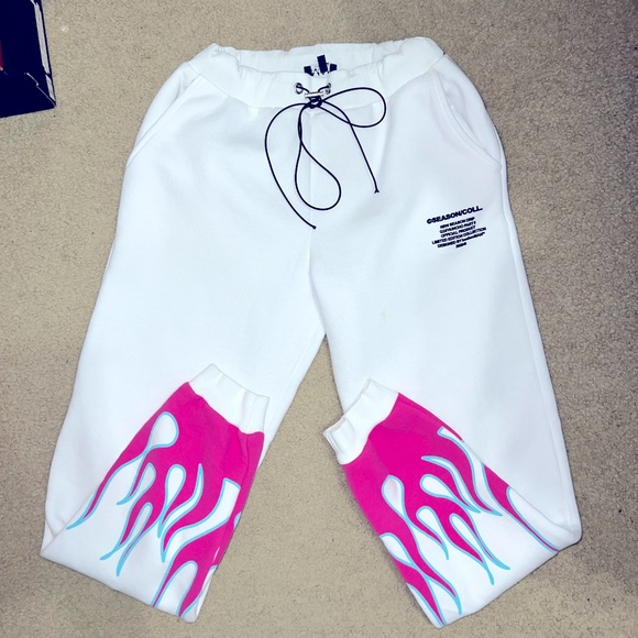 BoohooMAN Quavo Flame Print SweatSuit - Picture 12 of 16